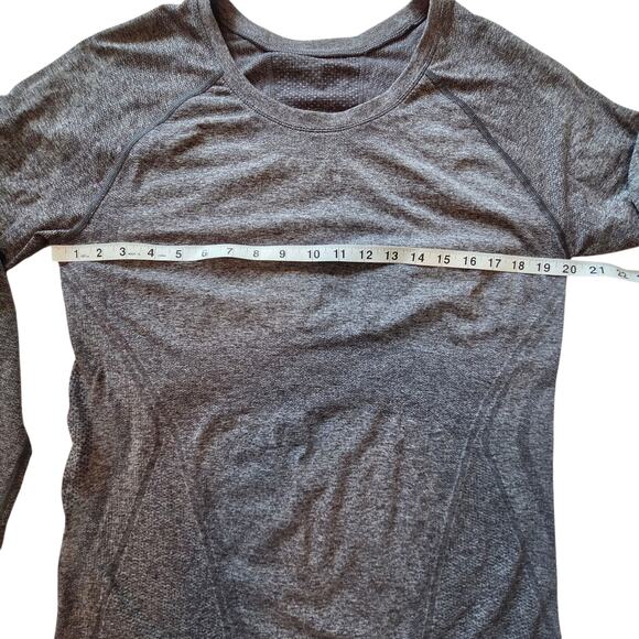 Athleta Momentum Seamless Shirt Top, long sleeve, size estimated M / L Gray - Picture 5 of 10